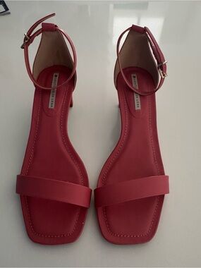 Women's Mauve Pink Ankle-Strap Sandals slim block heels size 7 new in box